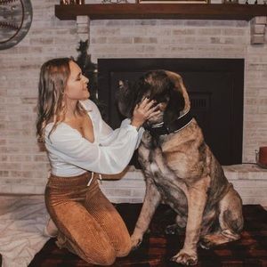 Meet your Posher, Alexus